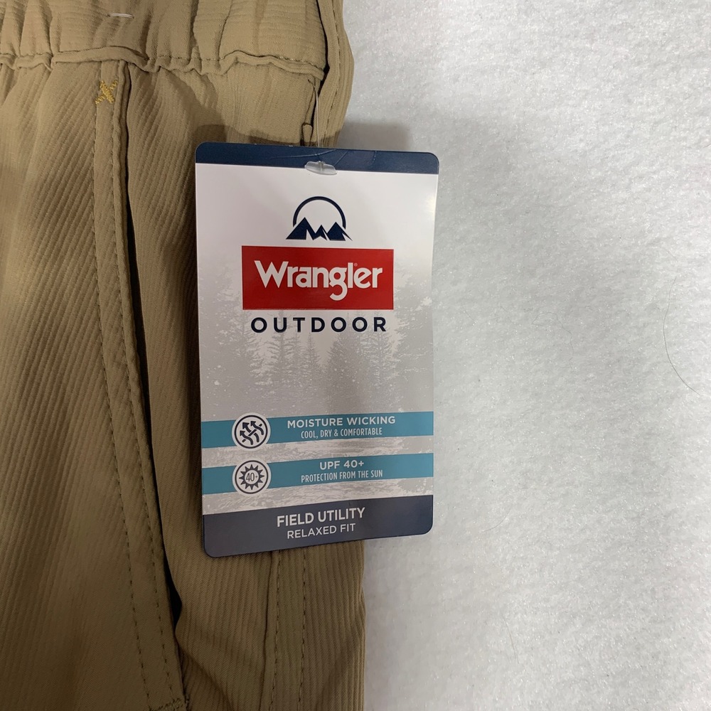 Wrangler Outdoor Men's Tan Field Utility Relaxed Fit Cargo Shorts Sz‎ 42x10 - Picture 6 of 11